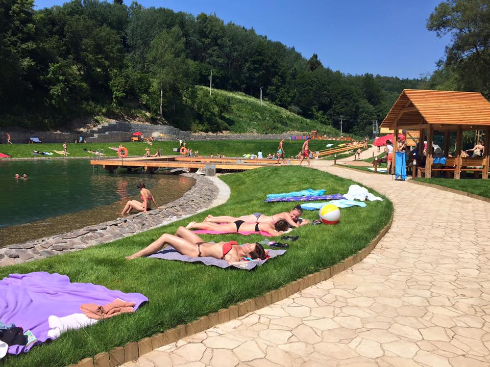 Outdoor swimming just a 10-minute walk from the accommodation